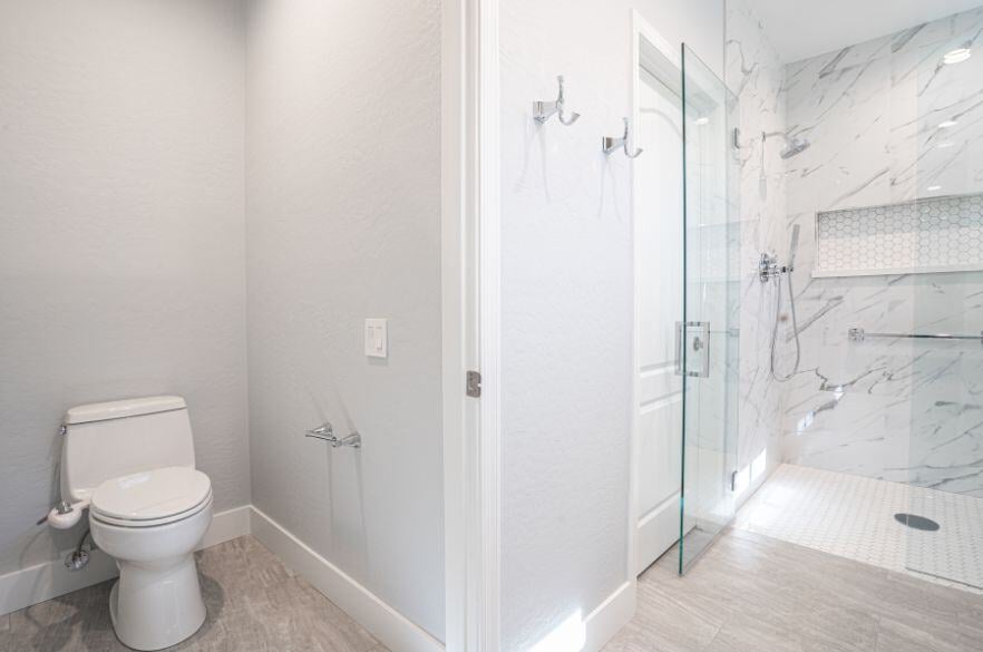 White bathroom remodel in Phoenix Metro area